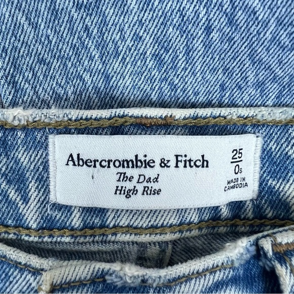 Abercrombie & Fitch High Rise Dad Jean in size 25 / 0 Short - Picture 4 of 6